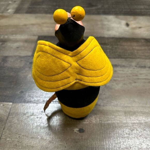 Russ Vintage Be Mine Bumble Bee Black Yellow with Dangle Legs Missing Heart - Picture 3 of 12